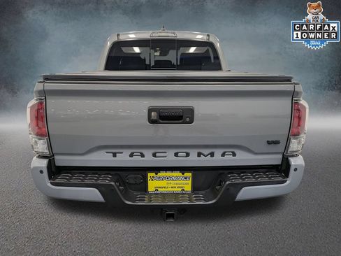 Used 2021 Toyota Tacoma TRD Off-Road w/ TRD Premium Off Road Package AWD/4WD image 5