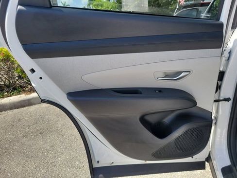 Certified 2025 Hyundai Tucson SEL FWD image 10