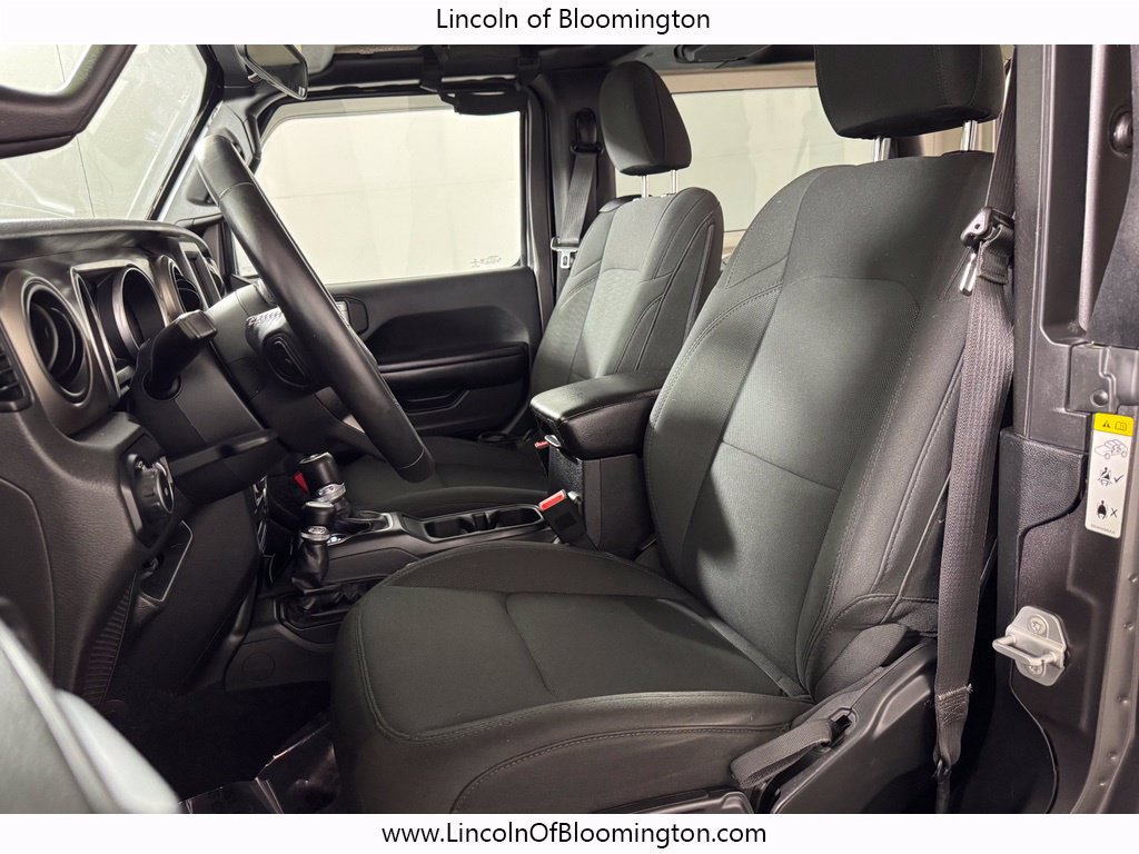 Used 2018 Jeep Wrangler Sport AWD/4WD image 16