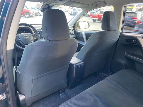 Used 2018 Toyota RAV4 LE w/ All Weather Liner Package image 23