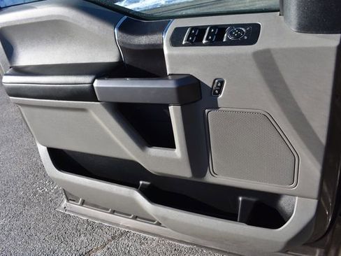 Used 2019 Ford F150 XLT image 30