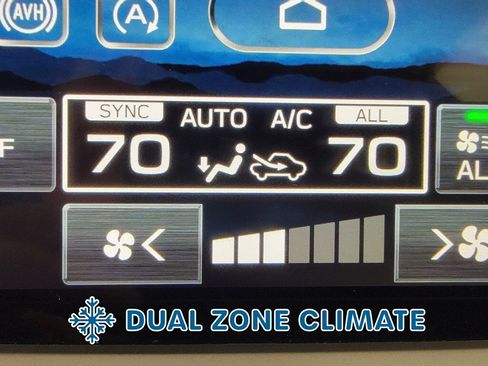 Used 2025 Subaru Crosstrek 2.0i Premium AWD/4WD image 23