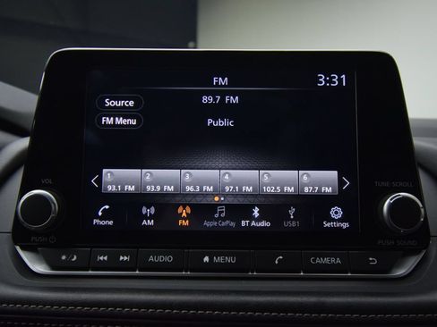 Used 2025 Nissan Rogue SV AWD/4WD image 15