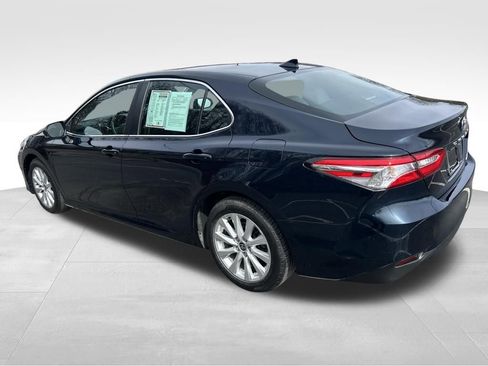 Certified 2020 Toyota Camry LE w/ Convenience Package image 4