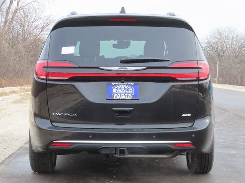 New 2026 Chrysler Pacifica Pinnacle w/ Trailer Tow Group image 21