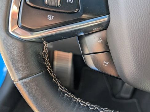 Used 2022 Chevrolet Corvette Stingray Coupe w/ Z51 Performance Package image 32