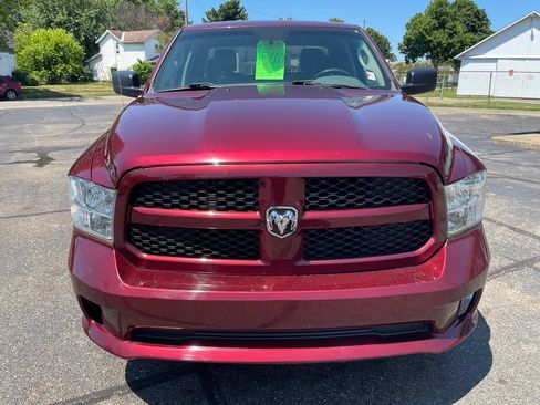 Used 2017 RAM 1500 Express AWD/4WD image 5