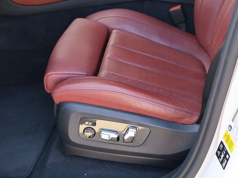 Used 2022 BMW X6 M50i w/ Executive Package AWD/4WD image 14