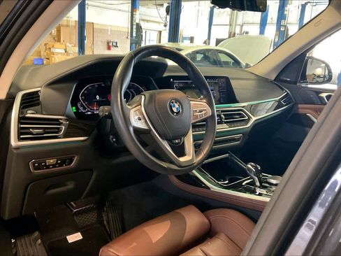 Used 2020 BMW X7 xDrive40i w/ Premium Package AWD/4WD image 16