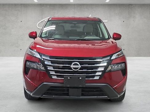 Certified 2025 Nissan Rogue SV FWD image 18