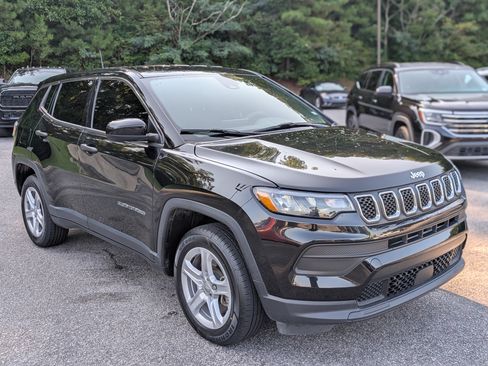 Used 2024 Jeep Compass Sport AWD/4WD image 11