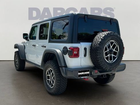 Used 2026 Jeep Wrangler Unlimited Rubicon AWD/4WD image 5