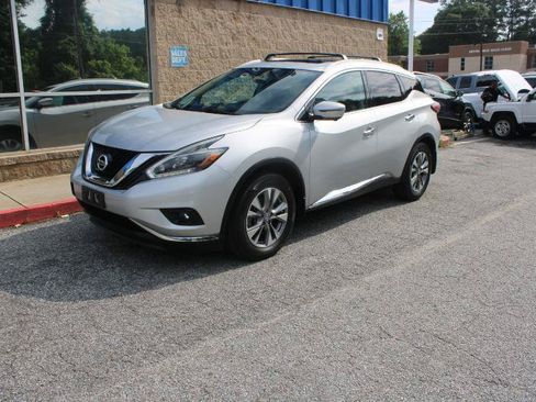 Used 2018 Nissan Murano SL w/ Moonroof Package AWD/4WD image 2