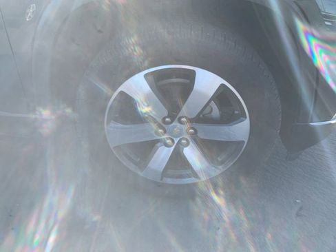 Used 2019 Chevrolet Traverse LT w/ LT Premium Package image 7