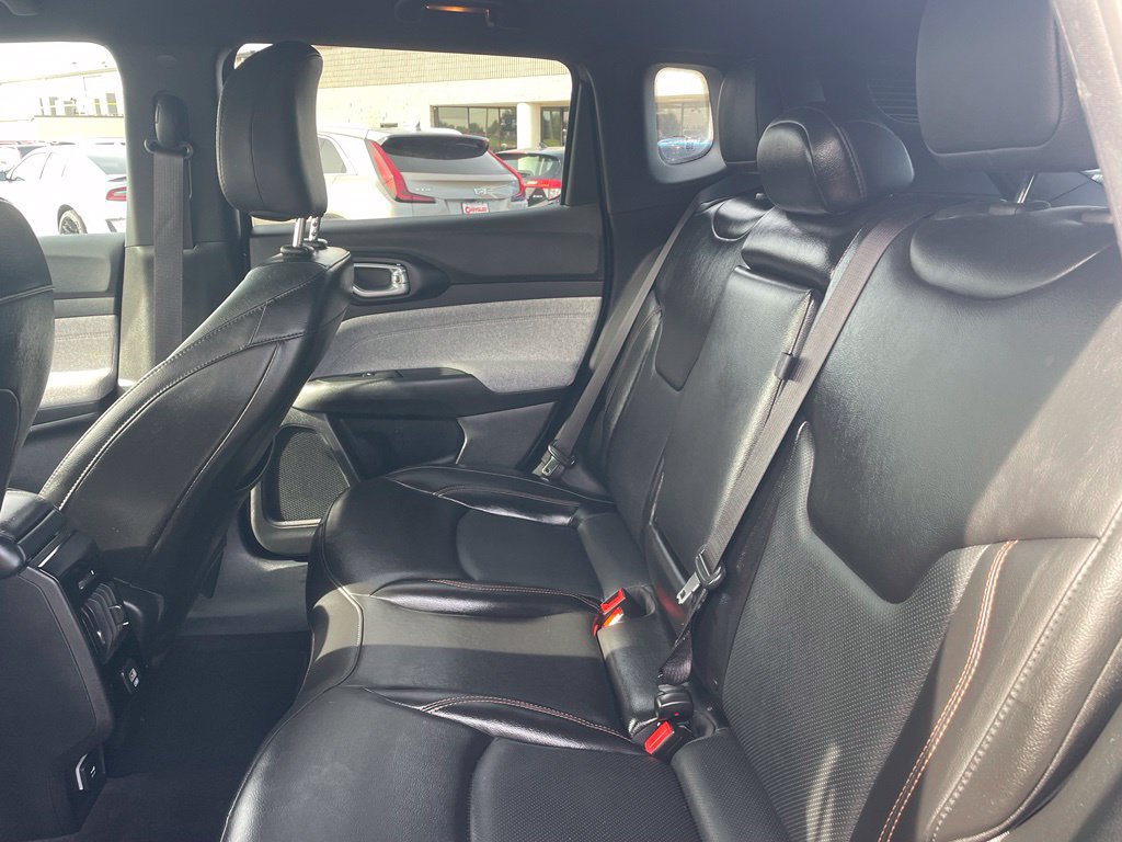 Used 2023 Jeep Compass Latitude AWD/4WD image 8
