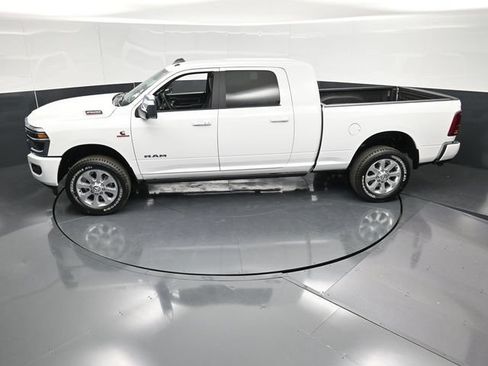 New 2026 RAM 2500 Laramie AWD/4WD image 55
