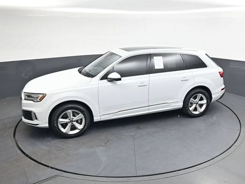 Used 2023 Audi Q7 3.0T Premium w/ Convenience Package AWD/4WD image 27