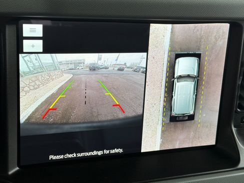 Used 2022 Ford Bronco Badlands image 19