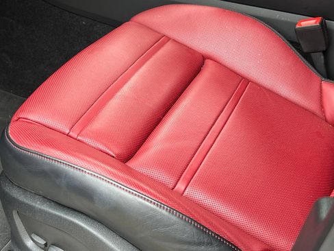 Certified 2024 Porsche Cayenne Coupe AWD/4WD image 35