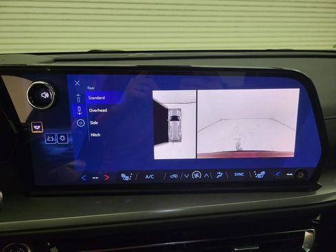 New 2026 Chevrolet Traverse LT w/ Midnight/Sport Edition image 10