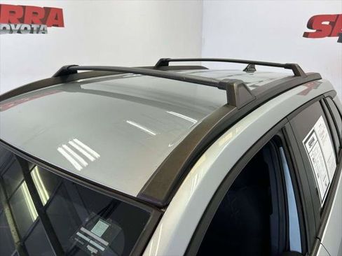 Certified 2025 Toyota Corolla Cross LE FWD image 9