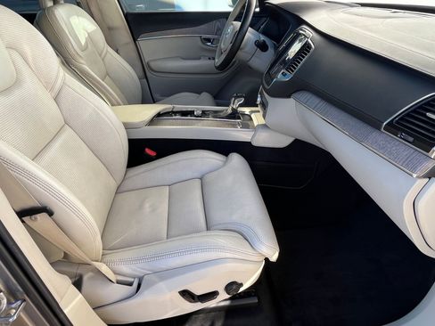 Used 2021 Volvo XC90 T6 Inscription w/ Advanced Package image 22