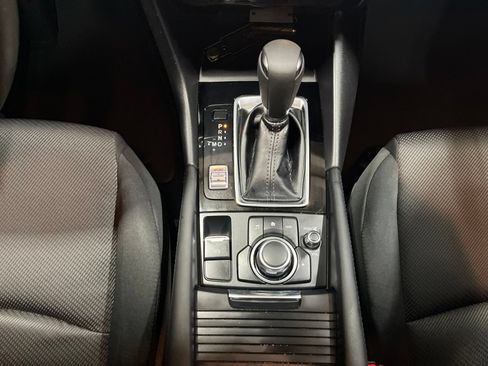 Used 2017 MAZDA MAZDA3 Sport FWD image 26