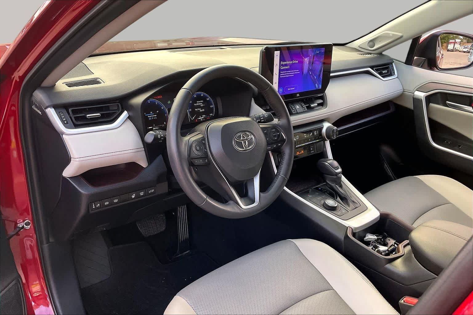 Used 2025 Toyota RAV4 Limited w/ Weather Package AWD/4WD image 18