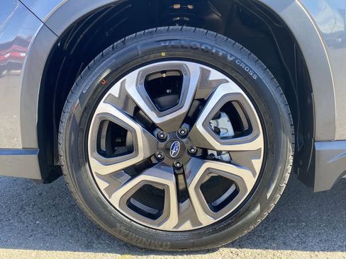 Used 2023 Subaru Ascent Touring image 10