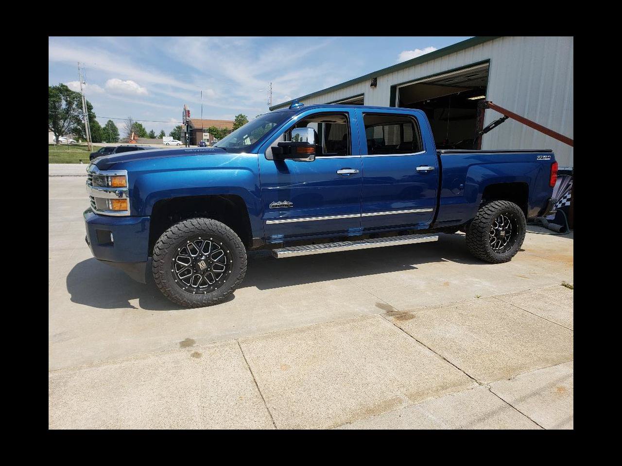 Used 2016 Chevrolet Silverado 3500 High Country w/ Duramax Plus Package AWD/4WD image 12