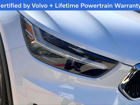 Used 2020 Volvo XC40 T5 Momentum w/ Protection Package Premier image 39