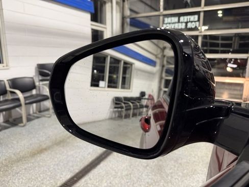 Used 2023 Chevrolet TrailBlazer RS image 23