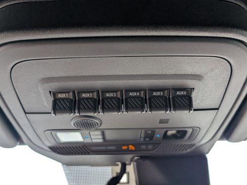 Used 2024 Ford Bronco Badlands image 33