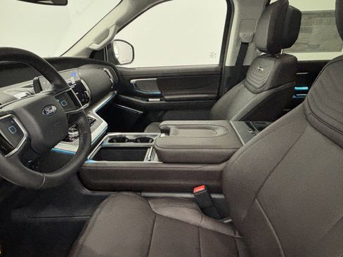 New 2026 Ford Expedition Max Platinum image 24