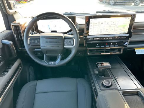 Used 2025 GMC Hummer EV 3X w/ LPO, Cargo Utility Package image 10