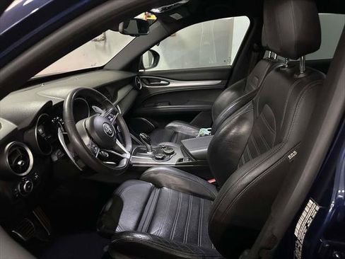 Used 2018 Alfa Romeo Stelvio Ti Sport AWD/4WD image 10