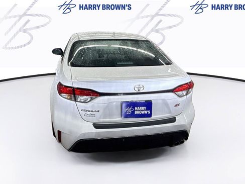 Used 2023 Toyota Corolla SE w/ Carpet Mat Package (TMS) FWD image 9