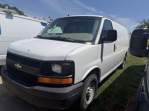 Used 2007 Chevrolet Express 2500 RWD image 2