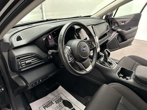 Used 2025 Subaru Outback Premium image 15