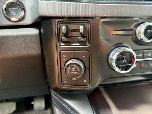 New 2026 Ford F250 Platinum w/ Tremor Off-Road Package image 29