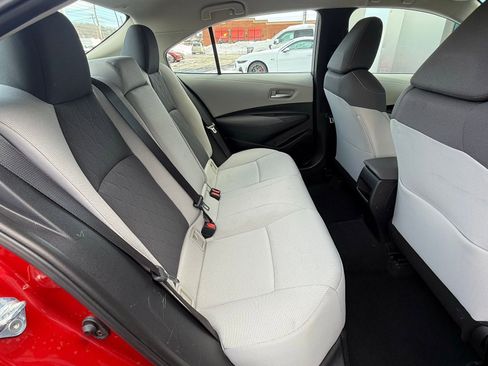 Used 2020 Toyota Corolla LE image 13