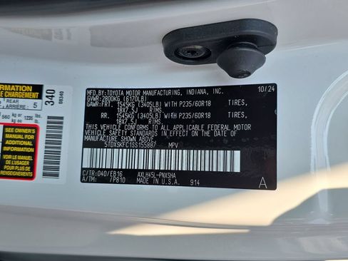 Certified 2025 Toyota Sienna XSE AWD/4WD image 39