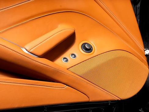 Used 2016 Ferrari California T RWD image 64