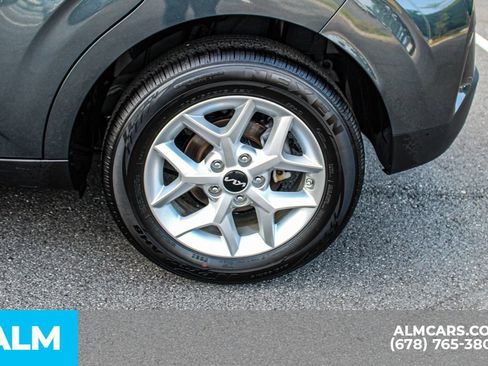Used 2025 Kia Soul LX w/ LX Technology Package FWD image 15