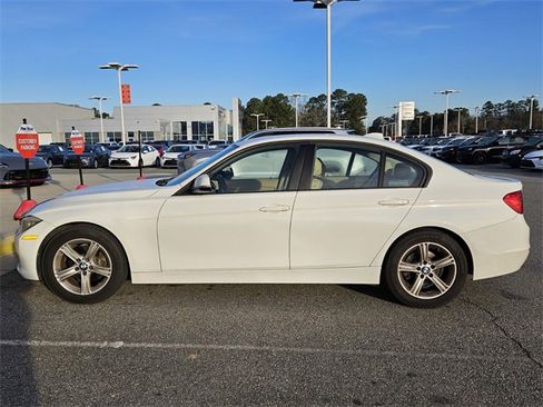 Used 2014 BMW 320i Sedan image 4