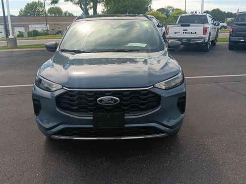 Used 2023 Ford Escape ST-Line w/ Tech Pack #1 AWD/4WD image 12