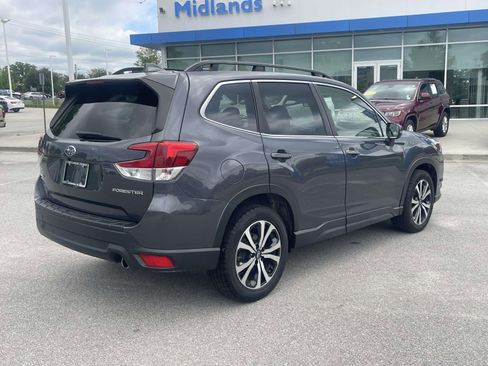 Used 2022 Subaru Forester Limited AWD/4WD image 6