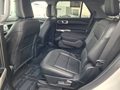 Certified 2023 Ford Explorer XLT w/ Equipment Group 202A image 20