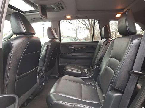 Used 2017 Honda Pilot Elite image 20