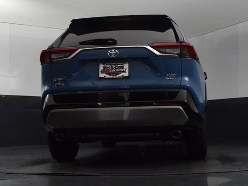 Used 2025 Toyota RAV4 XSE image 40